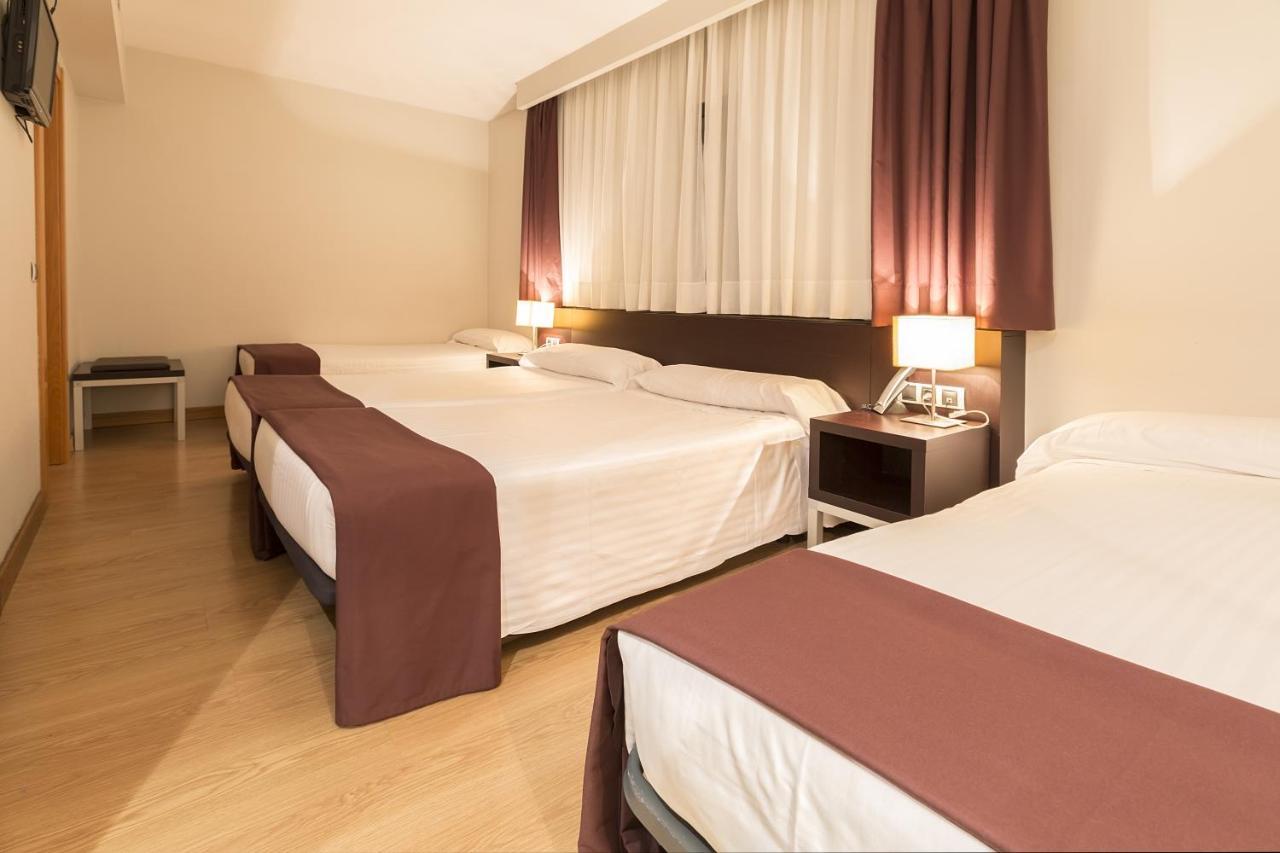 Hotel Plazaola イルルツン エクステリア 写真