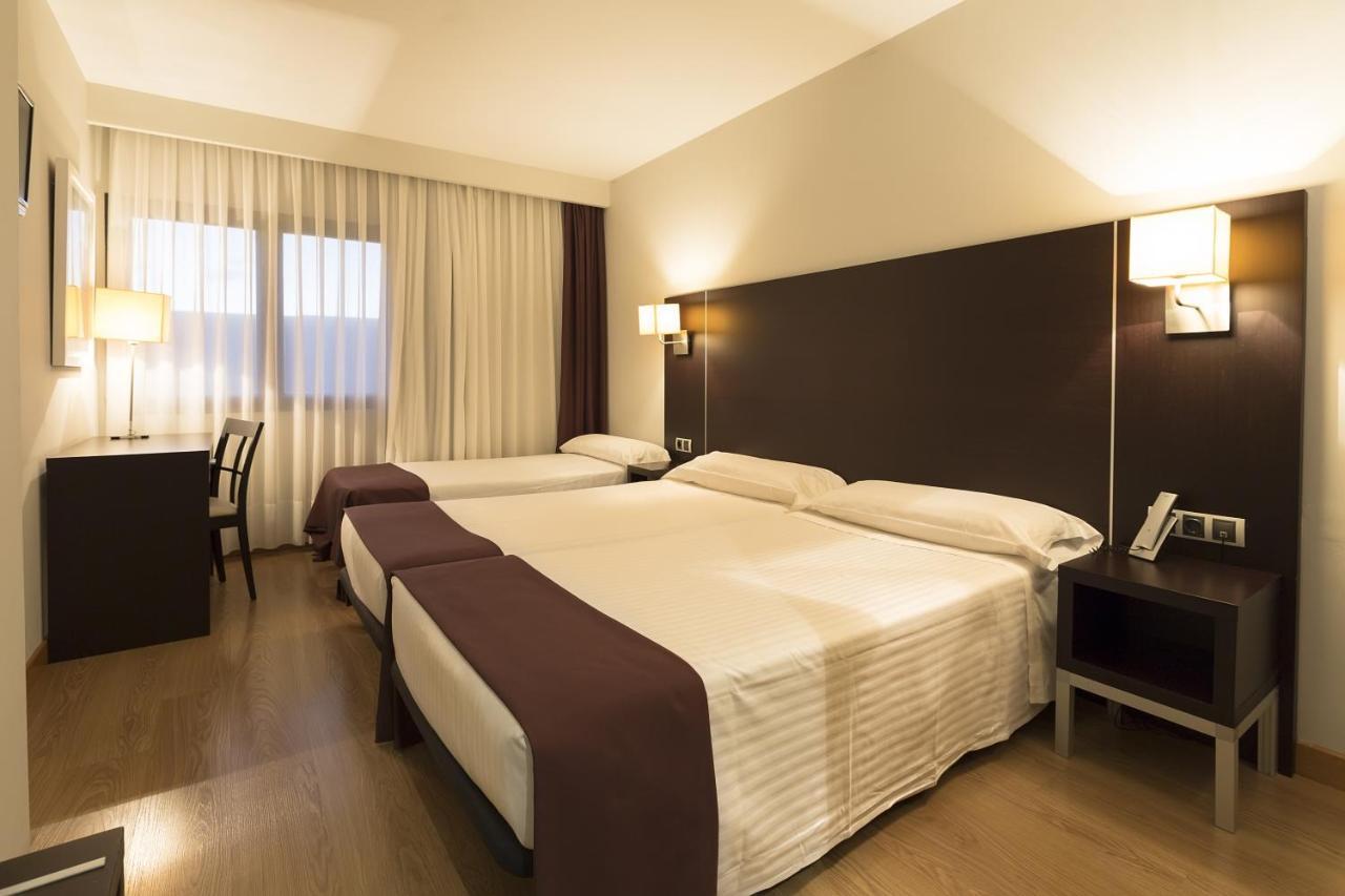 Hotel Plazaola イルルツン エクステリア 写真
