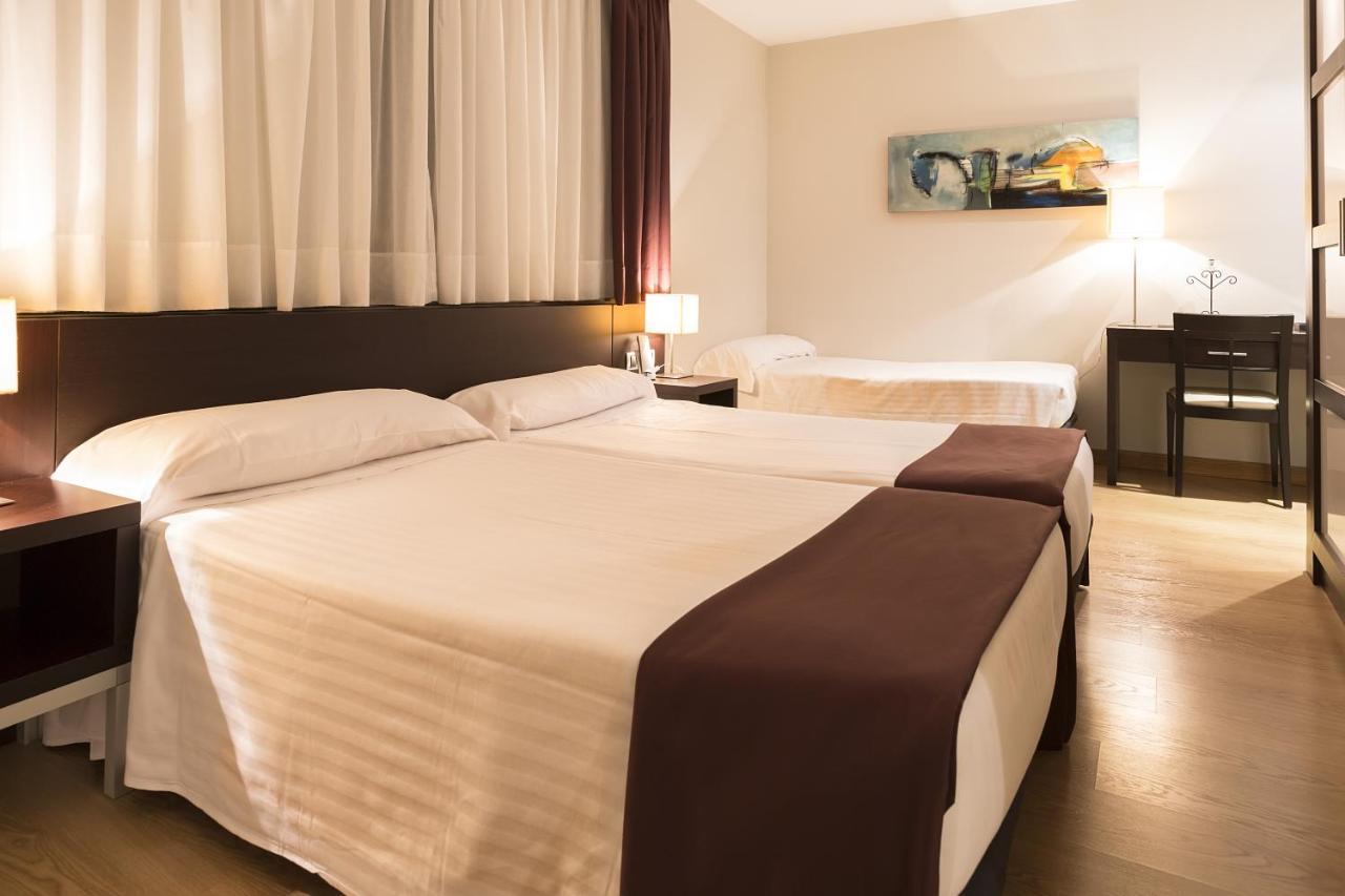 Hotel Plazaola イルルツン エクステリア 写真