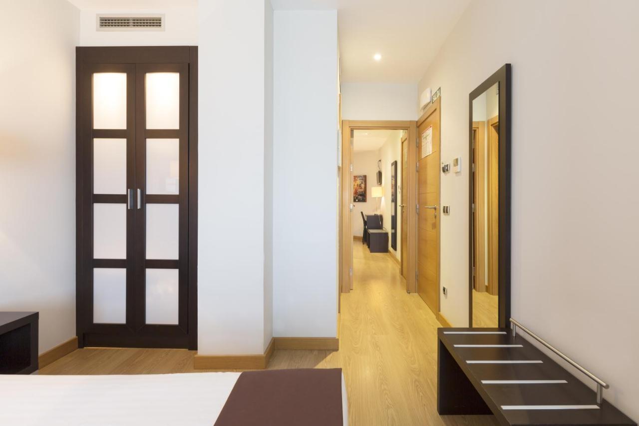 Hotel Plazaola イルルツン エクステリア 写真