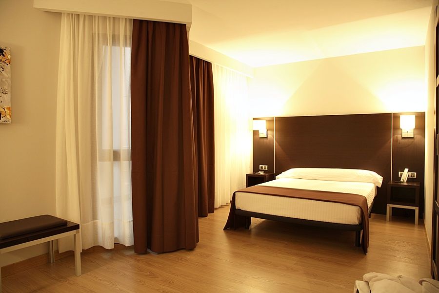 Hotel Plazaola イルルツン エクステリア 写真